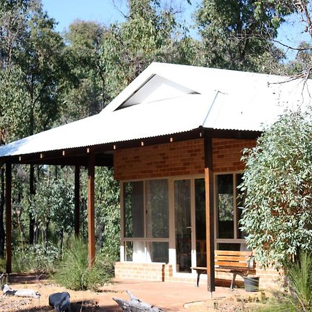 Chalets On Stoneville Exterior photo